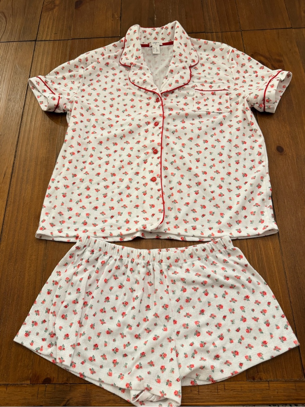 Forever 21 White Short Sleeve Floral Pajama Set with Red Piping